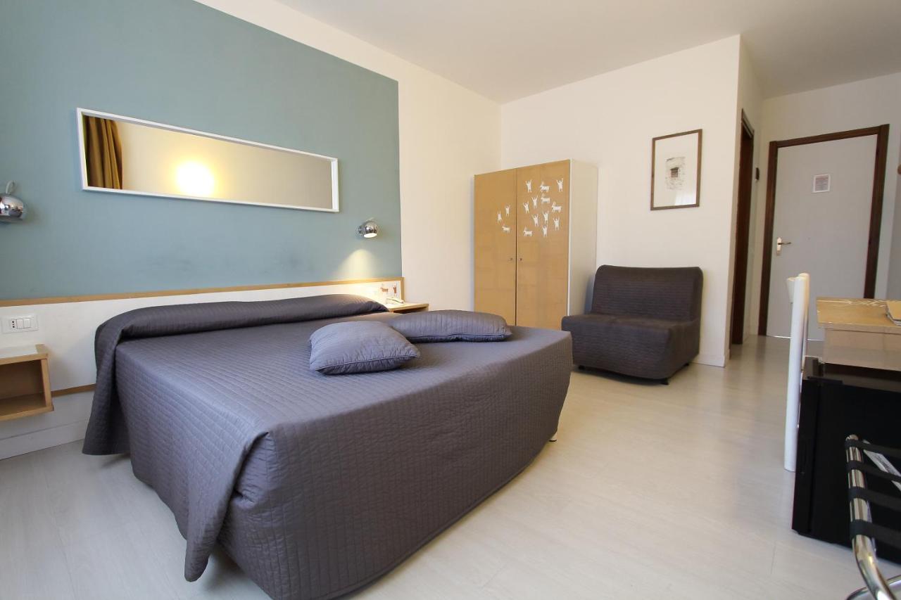Hotel Giardino Breno Eksteriør billede