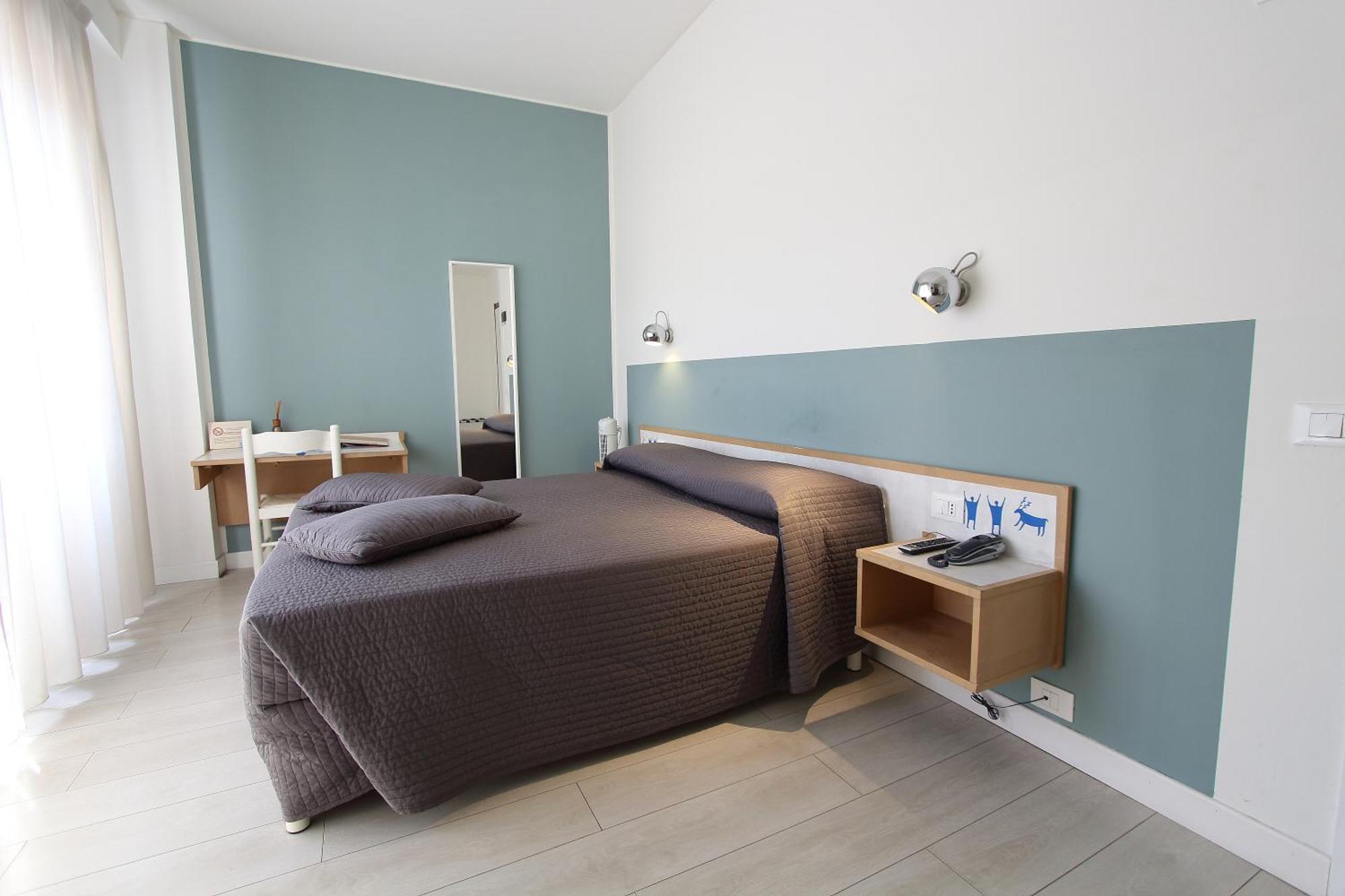 Hotel Giardino Breno Eksteriør billede