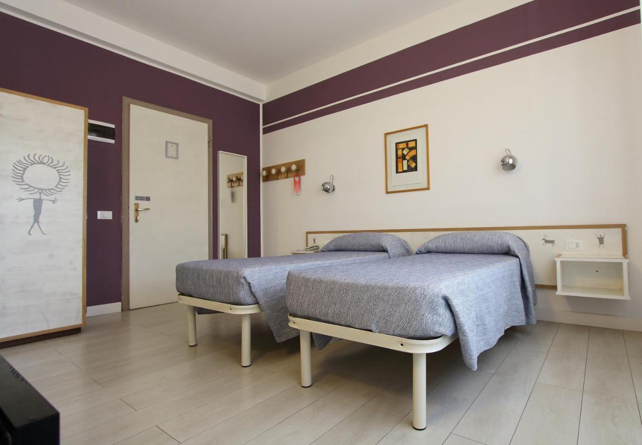 Hotel Giardino Breno Eksteriør billede