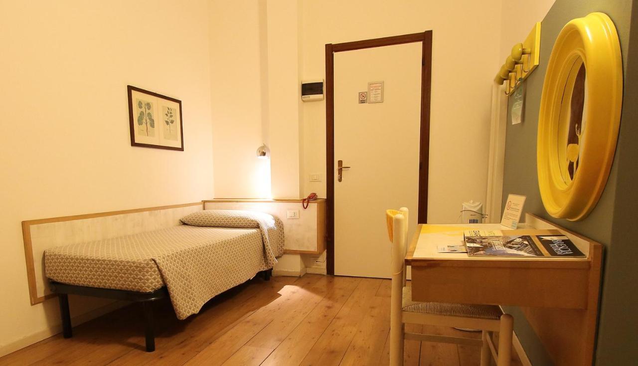 Hotel Giardino Breno Eksteriør billede