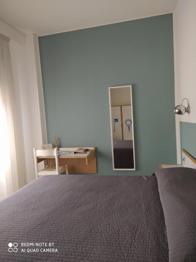 Hotel Giardino Breno Eksteriør billede