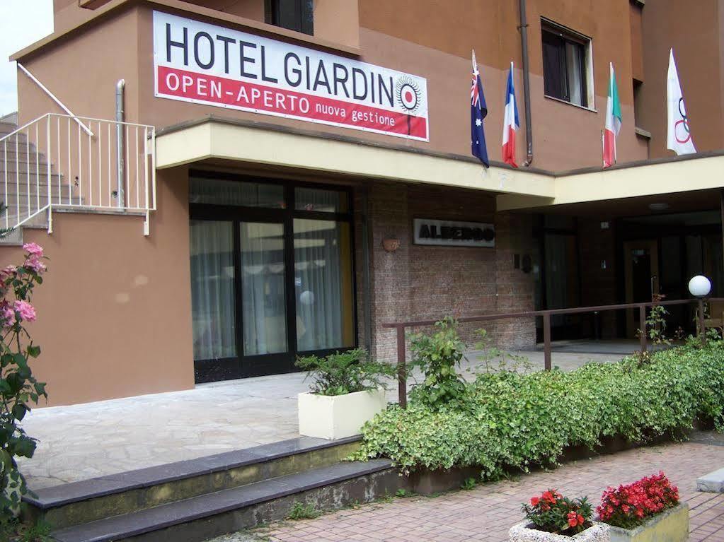 Hotel Giardino Breno Eksteriør billede